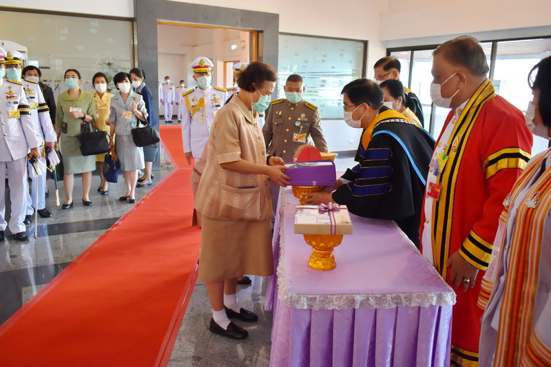 พิธีพระราชทานปริญญาบัตรแก่ผู้สำเร็จการศึกษาจากมหาวิทยาลัยนครพนม ประจำปีการศึกษา 2562
