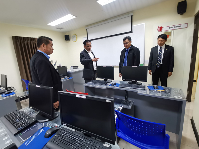 ม.นครพนม หารือการพัฒนาการเรียนการสอนด้านการบินและอากาศยาน ณ ศูนย์ฝึกการบิน บ.ไทยไลอ้อนแอร์ จำกัด