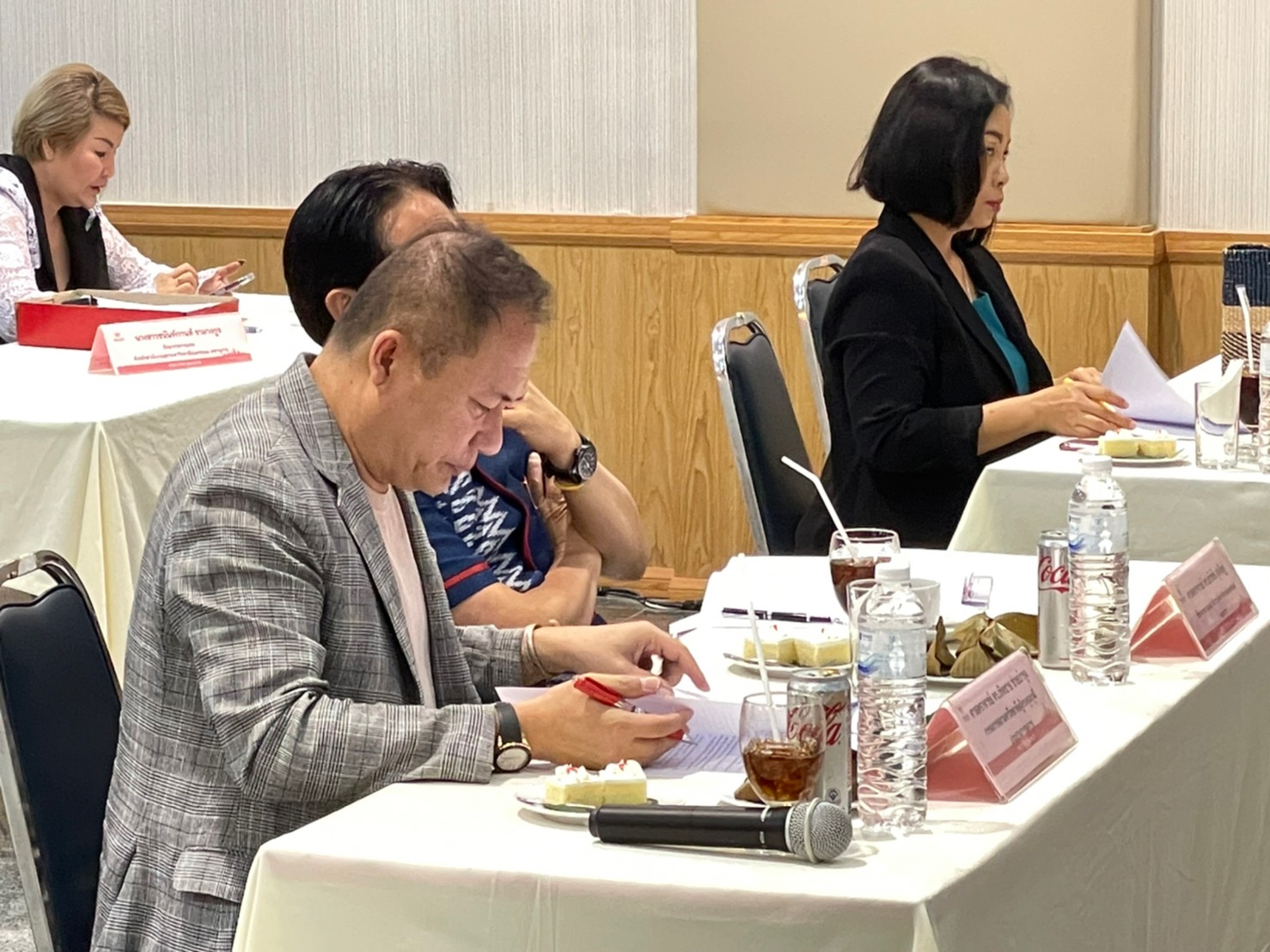 ม.นครพนม จัดเวทีแสดงวิสัยทัศน์การสรรหาคณบดีวิทยาลัยการท่องเที่ยวและอุตสาหกรรมบริการ