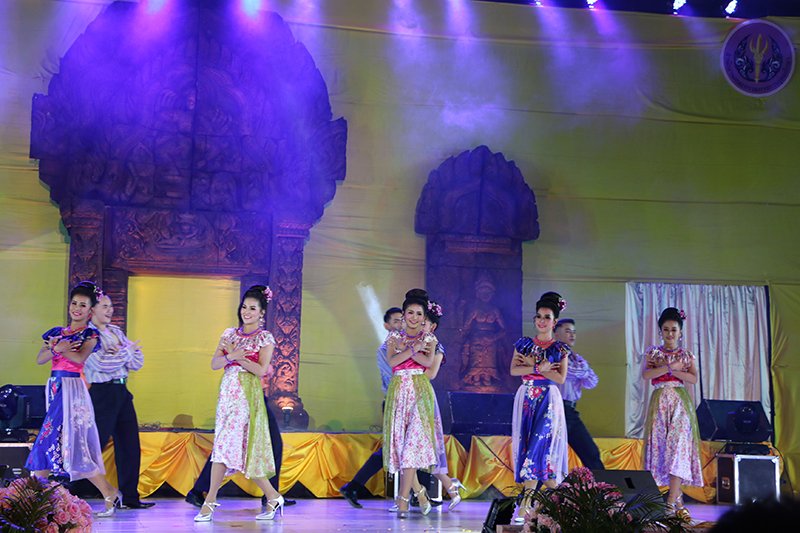 มนพ. นำนักศึกษา เข้าร่วมแสดงศิลปวัฒนธรรมอุดมศึกษา ครั้งที่ 19 ณ ม.ราชภัฏบุรีรัมย์