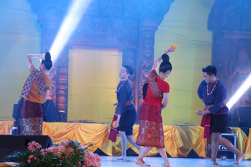 มนพ. นำนักศึกษา เข้าร่วมแสดงศิลปวัฒนธรรมอุดมศึกษา ครั้งที่ 19 ณ ม.ราชภัฏบุรีรัมย์