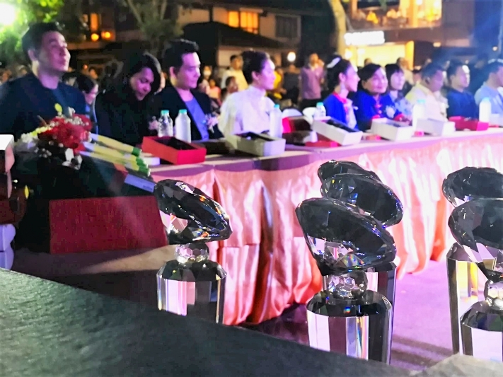 มนพ. ร่วมเป็นเกียรติในงานการประกวดมิสแกรนด์นครพนม 2019