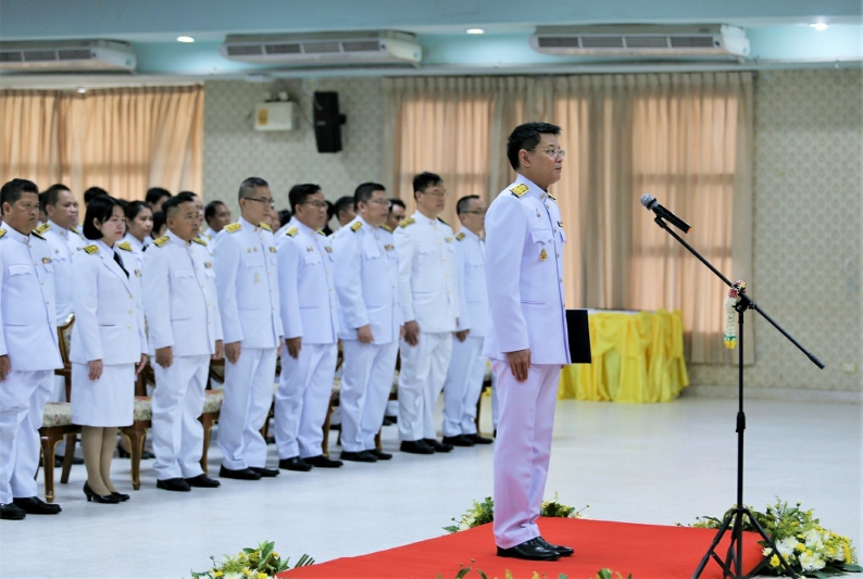 มนพ. วางพานพุ่มถวายราชสักการะพระบรมฉายาลักษณ์ รัชกาลที่ 4 “พระบิดาแห่งวิทยาศาสตร์ไทย”