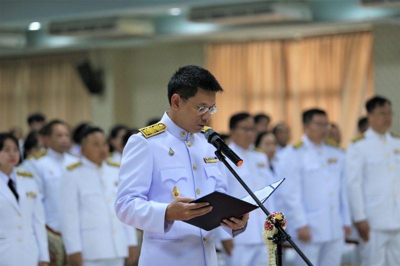 มนพ. วางพานพุ่มถวายราชสักการะพระบรมฉายาลักษณ์ รัชกาลที่ 4 “พระบิดาแห่งวิทยาศาสตร์ไทย”