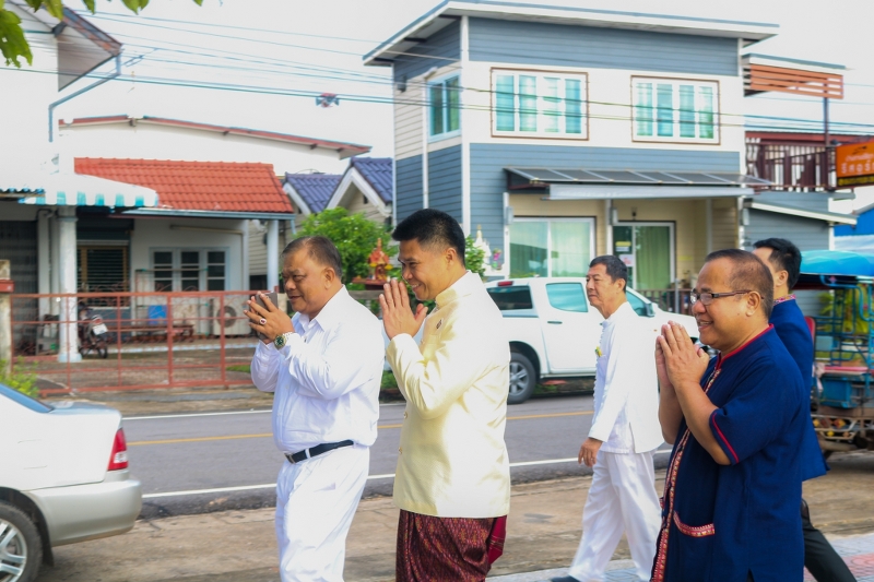 มนพ. ร่วมพิธีสมโภชยกยอดน้ำค้างทองคำ กระดิ่งทองคำชัยมงคล และดอกบัวทองคำ ประดิษฐานบนยอดพระธาตุพนมบรมเจดีย์