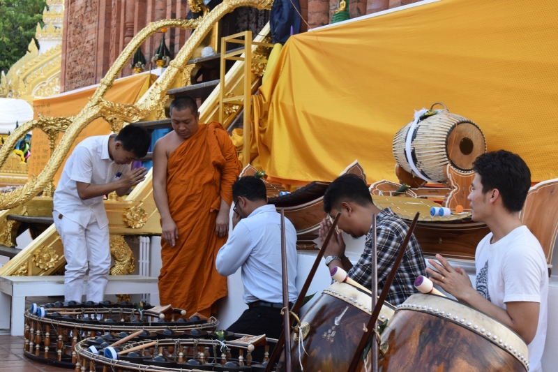 มนพ. รับมอบเครื่องดนตรีวงปี่พาทย์เครื่องห้า (คู่) เพื่อใช้ในการเรียนการสอนในสาขาวิชาดนตรีศึกษา คณะครุศาสตร์ มหาวิทยาลัยนครพนม