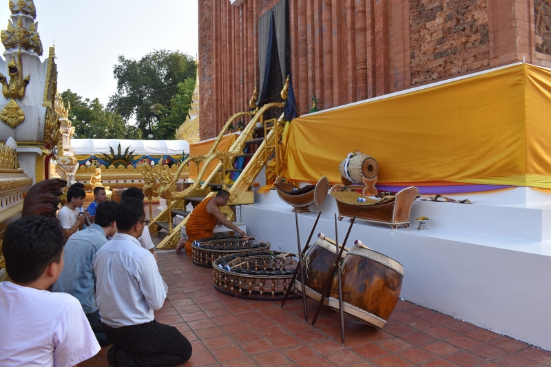 มนพ. รับมอบเครื่องดนตรีวงปี่พาทย์เครื่องห้า (คู่) เพื่อใช้ในการเรียนการสอนในสาขาวิชาดนตรีศึกษา คณะครุศาสตร์ มหาวิทยาลัยนครพนม