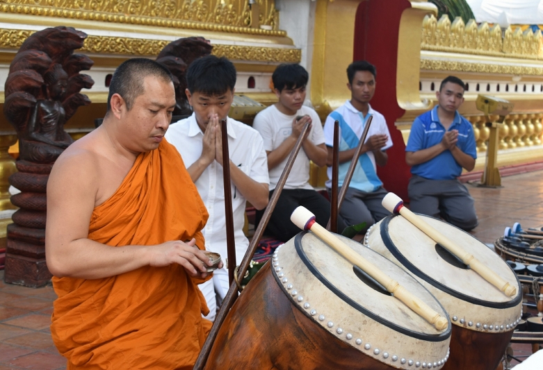 มนพ. รับมอบเครื่องดนตรีวงปี่พาทย์เครื่องห้า (คู่) เพื่อใช้ในการเรียนการสอนในสาขาวิชาดนตรีศึกษา คณะครุศาสตร์ มหาวิทยาลัยนครพนม