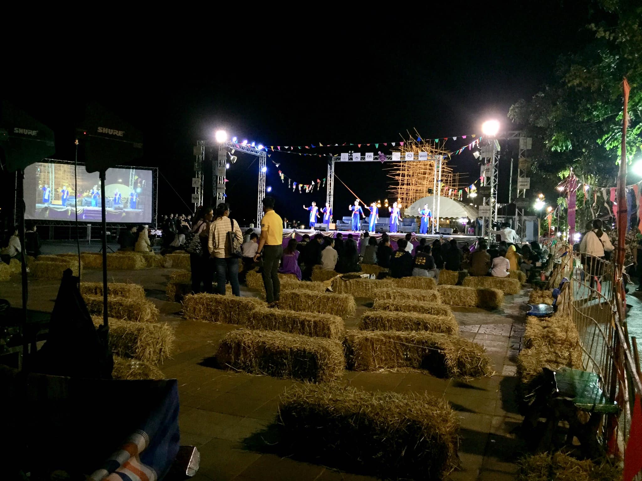 ม.นครพนม จัดเสวนาวิชาการ “สื่อภาพยนตร์กับการท่องเที่ยวเชิงวัฒนธรรมลุ่มน้ำโขง” ในเทศกาล ฟังลำ-กลางแปลง-ริมโขง