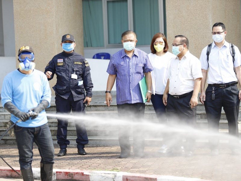 ม.นครพนม ร่วมกับด่านกักกันสัตว์นครพนม ฉีดพ่นน้ำยาฆ่าเชื้อโรคพิฆาตไวรัสCOVID-19