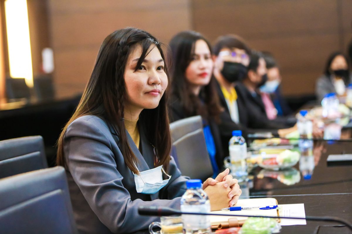 งานสื่อสารองค์กร ม.นครพนม ศึกษาดูงานด้านการบริหารรายการสถานีวิทยุกระจายเสียง และงานด้านการสื่อสารองค์กร มข.