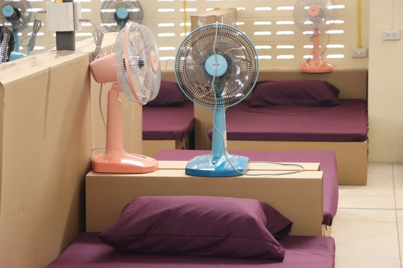 พลตำรวจเอก อดุลย์ แสงสิงแก้ว ส่งมอบโรงพยาบาลสนามมหาวิทยาลัยนครพนม แห่งที่ 2 จำนวน 280 เตียง ให้กับจังหวัดนครพนม