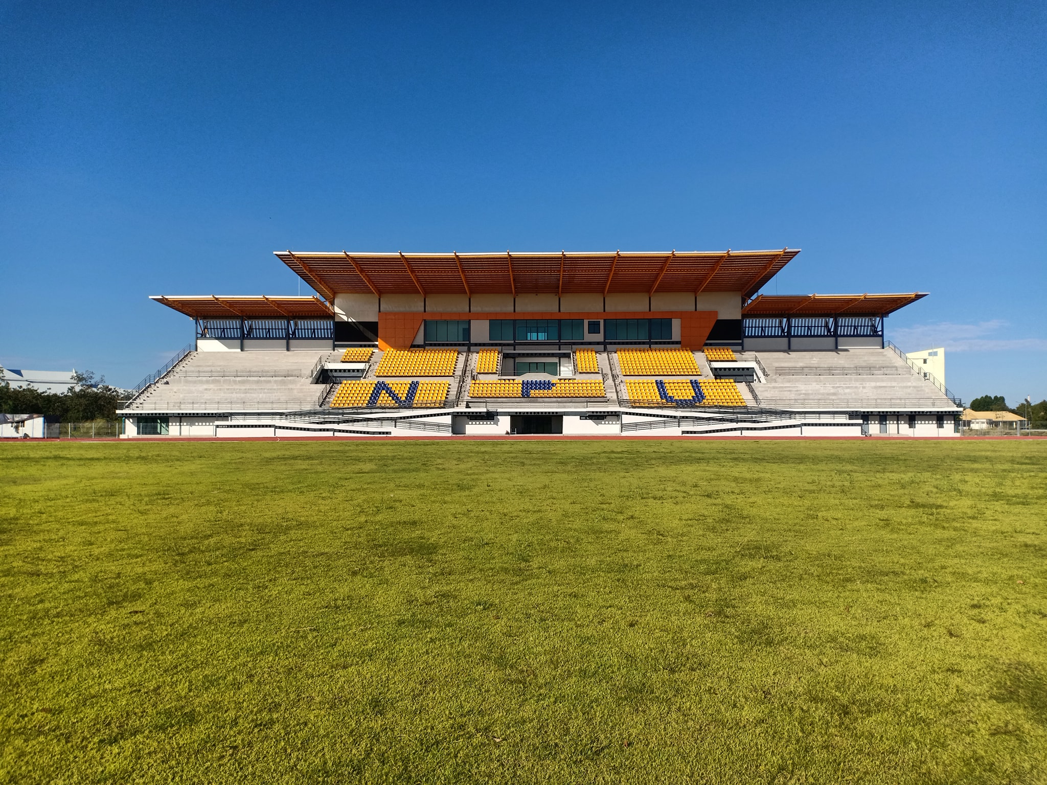 ม.นครพนม พร้อมเปิดให้บริการสนามกีฬา NPU Sport Complex ส่งเสริมกิจกรรมทางด้านกีฬาและกระตุ้นเศรษฐกิจในพื้นที่