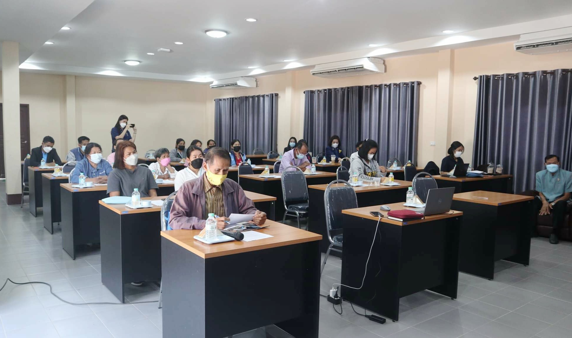 แสดงความยินดีกับทีมนักวิจัย ม.นครพนม ผ่านการคัดเลือก 5 ผลงาน ต่อยอดพัฒนานวัตกรรมเพื่อสังคม (Social Innovation Village)