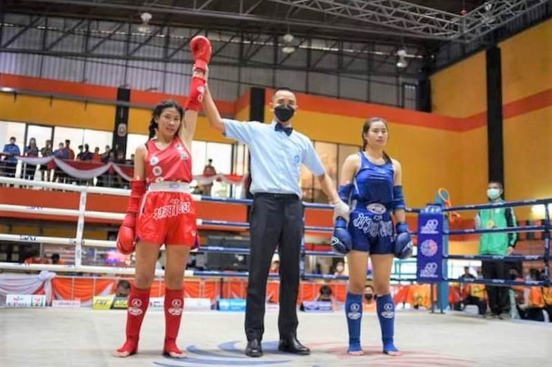 ม.นครพนม แสดงความยินดีกับน้อง