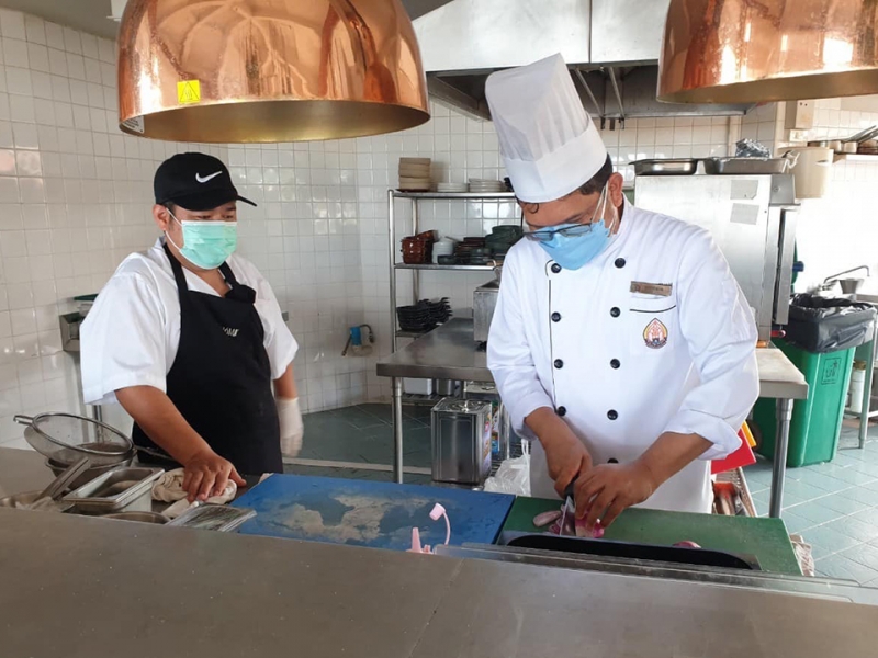 โรงแรมดุสิตธานี หัวหิน ร่วมหารือข้อตกลงความร่วมมือด้านสหกิจศึกษาและการพัฒนาอาจารย์ประจำหลักสูตรการโรงแรม ภัตตาคารและอีเว้นท์