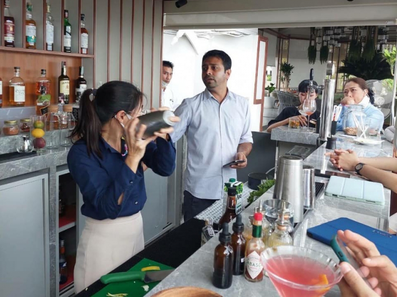 โรงแรมดุสิตธานี หัวหิน ร่วมหารือข้อตกลงความร่วมมือด้านสหกิจศึกษาและการพัฒนาอาจารย์ประจำหลักสูตรการโรงแรม ภัตตาคารและอีเว้นท์