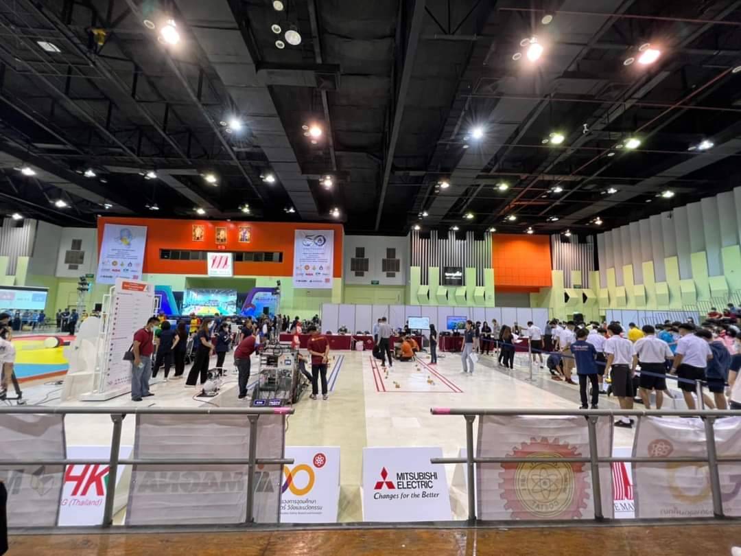 นักศึกษาวิทยาลัยธาตุพนม คว้ารางวัลความคิดสร้างสรรค์ จากการแข่งขันหุ่นยนต์ ส.ส.ท. ชิงแชมป์ประเทศไทย