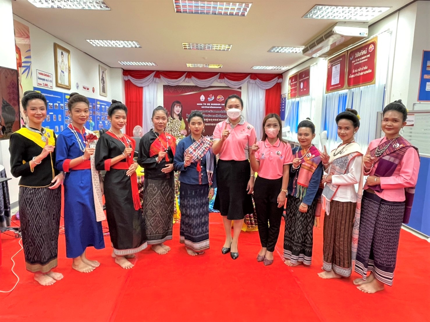 ชมรม TO BE NUMBER ONE ม.นครพนม ต้อนรับการลงพื้นที่ตรวจเยี่ยมประเมินผลการดำเนินงาน คณะอนุกรรมการตัดสินการประกวดจังหวัด อำเภอและชมรม TO BE NUMBER ONE