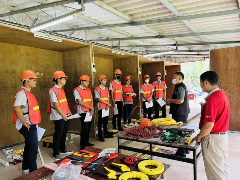 นักศึกษา คณะเทคโนโลยีอุตสาหกรรม รับการทดสอบมาตรฐานฝีมือแรงงานแห่งชาติ ระดับ 1 สาขาช่างไฟฟ้าภายในอาคาร