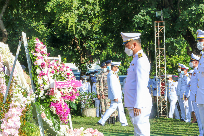 มนพ.ร่วมประกอบพิธีวางพวงมาลาน้อมรำลึกพระมหากรุณาธิคุณ รัชกาลที่ 5 เนื่องในวันคล้ายวันสวรรคต