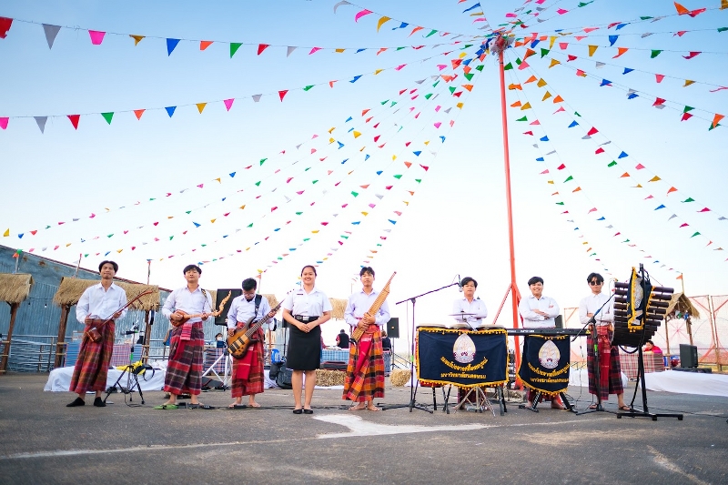 ม.นครพนม ร่วมกับ ม.ศิลปากร สถาบันพระปกเกล้า และเทศบาลเมืองนครพนม เปิด