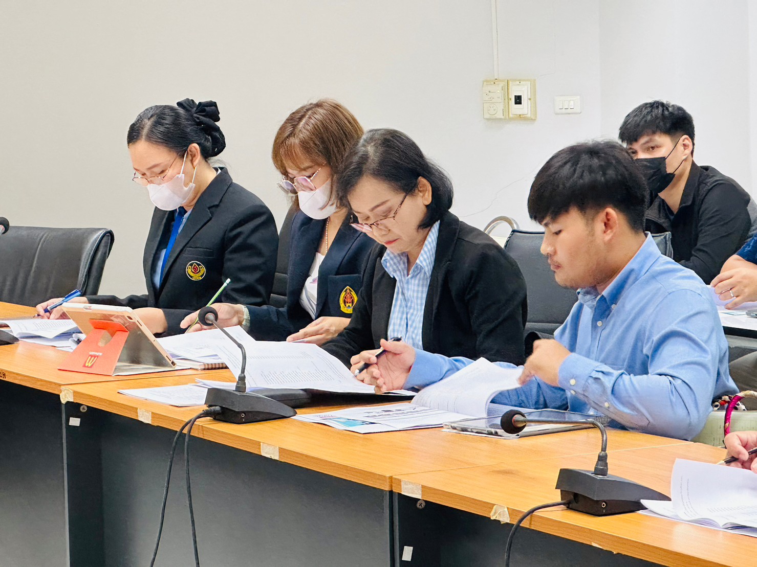 กองส่งเสริมวิชาการและงานทะเบียน ม.นครพนม ประชุมกำหนดแผนการรับเข้านักศึกษาใหม่ ปีการศึกษา 2567