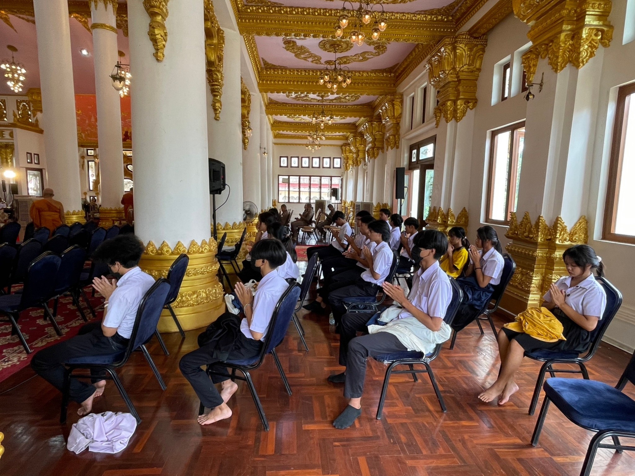 วิทยาลัยธาตุพนม ม.นครพนม ร่วมพิธีเจริญพระพุทธมนต์ ถวายพระพรชัยมงคลแด่สมเด็จพระเจ้าลูกเธอ เจ้าฟ้าพัชรกิติยาภา นเรนทิราเทพยวดี กรมหลวงราชสาริณีสิริพัชร มหาวัชรราชธิดา ณ วัดพระธาตุพนม วรมหาวิหาร อำเภอธาตุพนม จังหวัดนครพนม