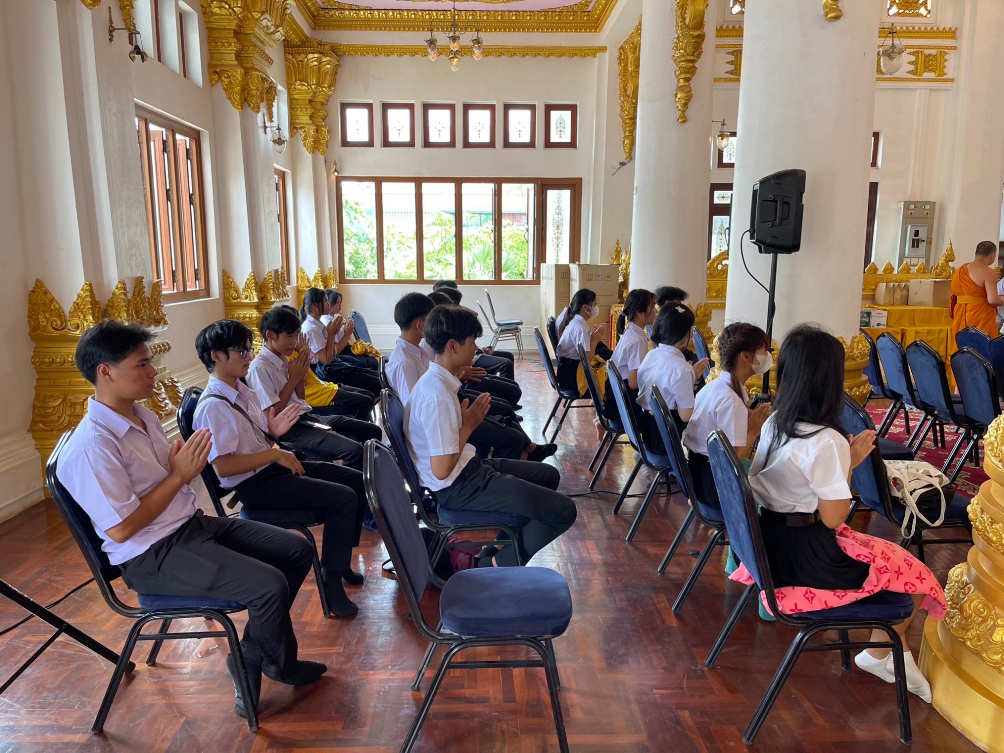 วิทยาลัยธาตุพนม ม.นครพนม ร่วมพิธีเจริญพระพุทธมนต์ ถวายพระพรชัยมงคลแด่สมเด็จพระเจ้าลูกเธอ เจ้าฟ้าพัชรกิติยาภา นเรนทิราเทพยวดี กรมหลวงราชสาริณีสิริพัชร มหาวัชรราชธิดา ณ วัดพระธาตุพนม วรมหาวิหาร อำเภอธาตุพนม จังหวัดนครพนม