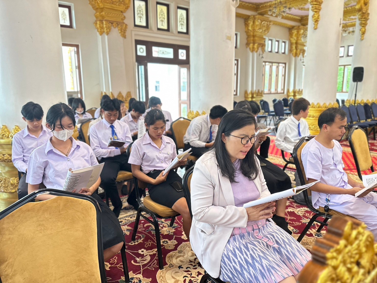 วิทยาลัยธาตุพนม ม.นครพนม ร่วมพิธีเจริญพระพุทธมนต์ ถวายพระพรชัยมงคลแด่สมเด็จพระเจ้าลูกเธอ เจ้าฟ้าพัชรกิติยาภา นเรนทิราเทพยวดี กรมหลวงราชสาริณีสิริพัชร มหาวัชรราชธิดา ณ วัดพระธาตุพนม วรมหาวิหาร อำเภอธาตุพนม จังหวัดนครพนม