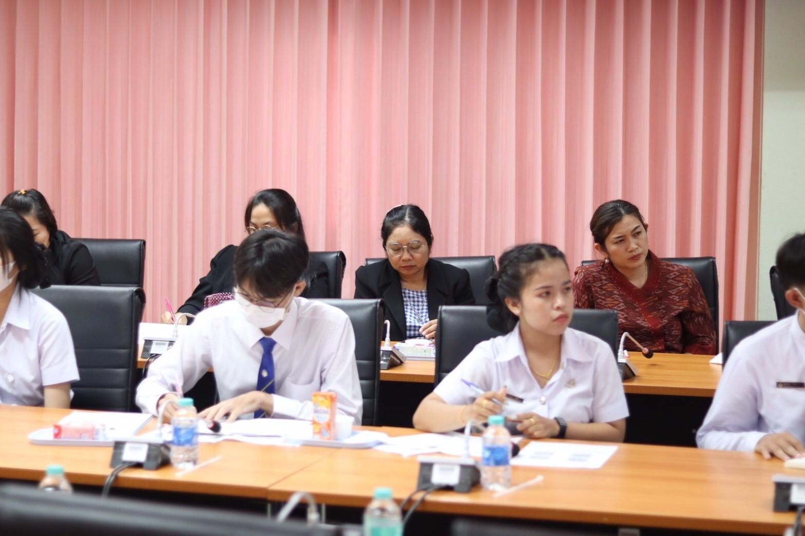 คณะผู้แทนจากโครงการส่วนพระองค์สมเด็จพระกนิษฐาธิราชเจ้า กรมสมเด็จพระเทพรัตนราชสุดาฯ สยามบรมราชกุมารี เข้าตรวจเยี่ยมนักเรียนในพระราชานุเคราะห์ ประจำปีการศึกษา 2566