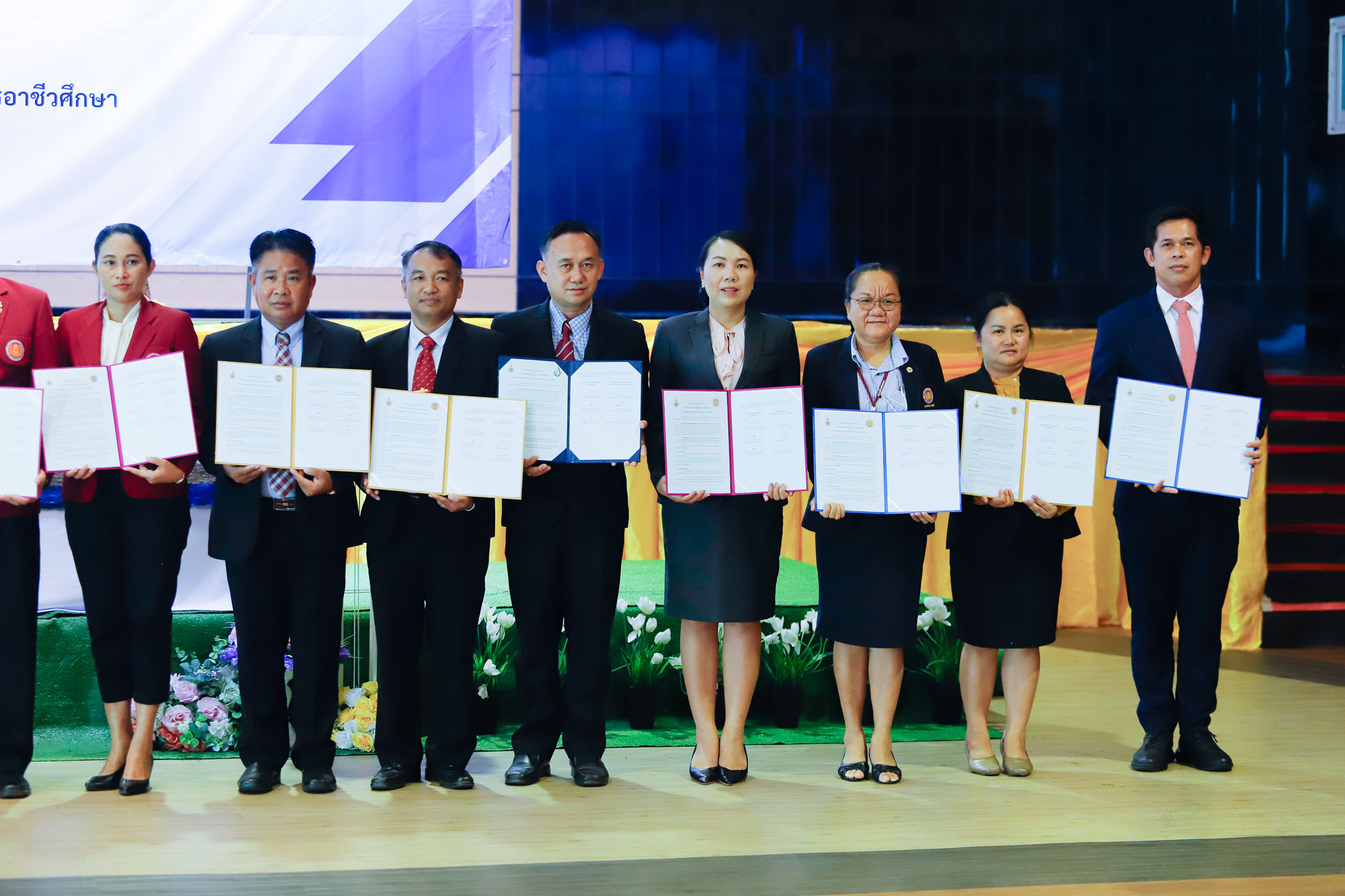 ม.นครพนม จับมือ มทร.อีสาน วิทยาเขตสกลนคร MOU สนับสนุนด้านการศึกษา วิจัย งานบริการวิชาการและสังคม