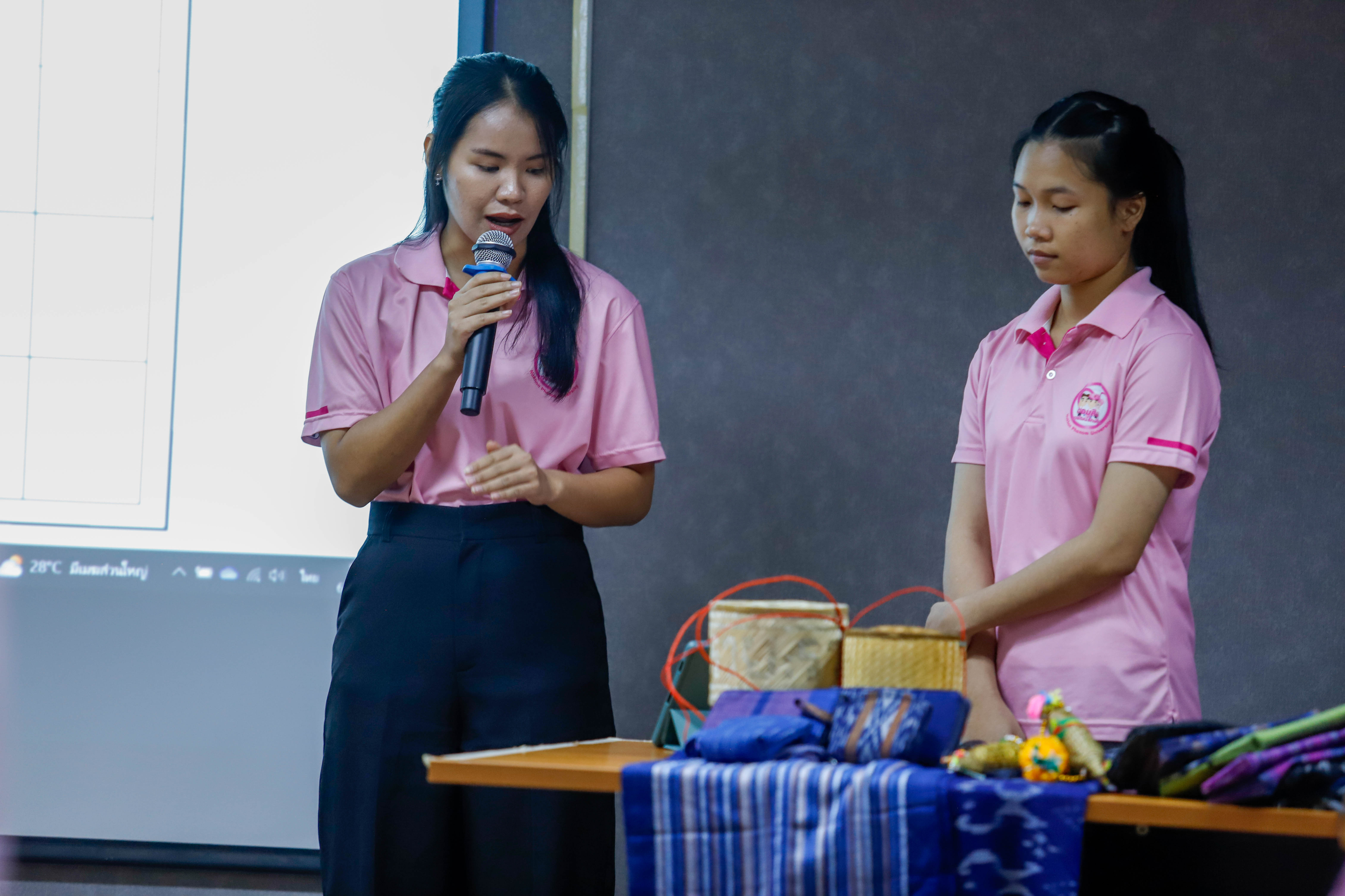 ปิดโครงการย่อยออมสินยุวพัฒน์รักษ์ถิ่น ปี’66 นศ.คณะครุศาสตร์ คว้ารางวัล The Best ในโครงการท่องเที่ยววิถีชาวนาท่าลาดสุขใจ กลุ่มชุมชนบ้านท่าลาด อ.เรณูนคร