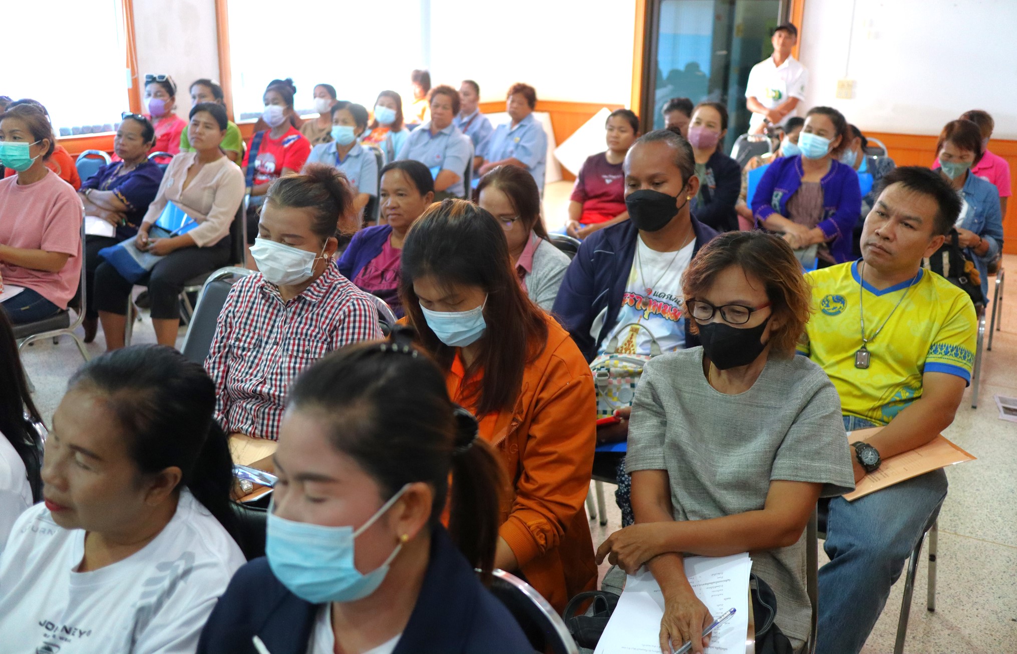 นักวิจัย ม.นครพนม ลงพื้นที่ให้ความรู้เทคนิคการลดความอ้วนเพื่อปรับเปลี่ยนรูปร่างด้วยวิธี Intermittent Fasting (IF) ในพื้นที่ อ.ธาตุพนม จ.นครพนม