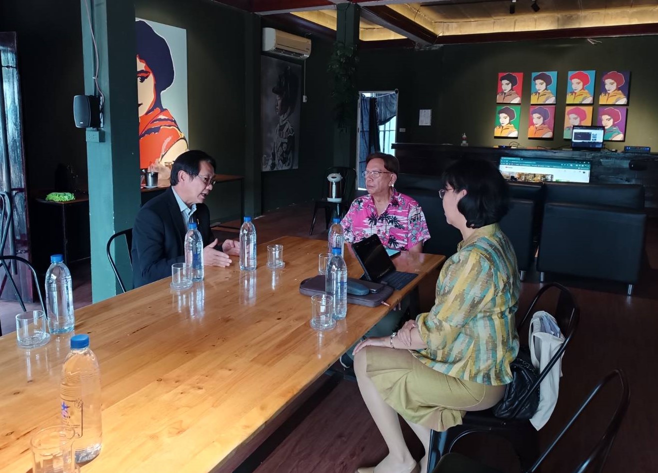 รก.อธิการบดี ม.นครพนม เข้าหารือความร่วมมือโครงการจัดตั้งคณะแพทยศาสตร์ กับ นพ.ประสงค์ บูรณ์พงศ์