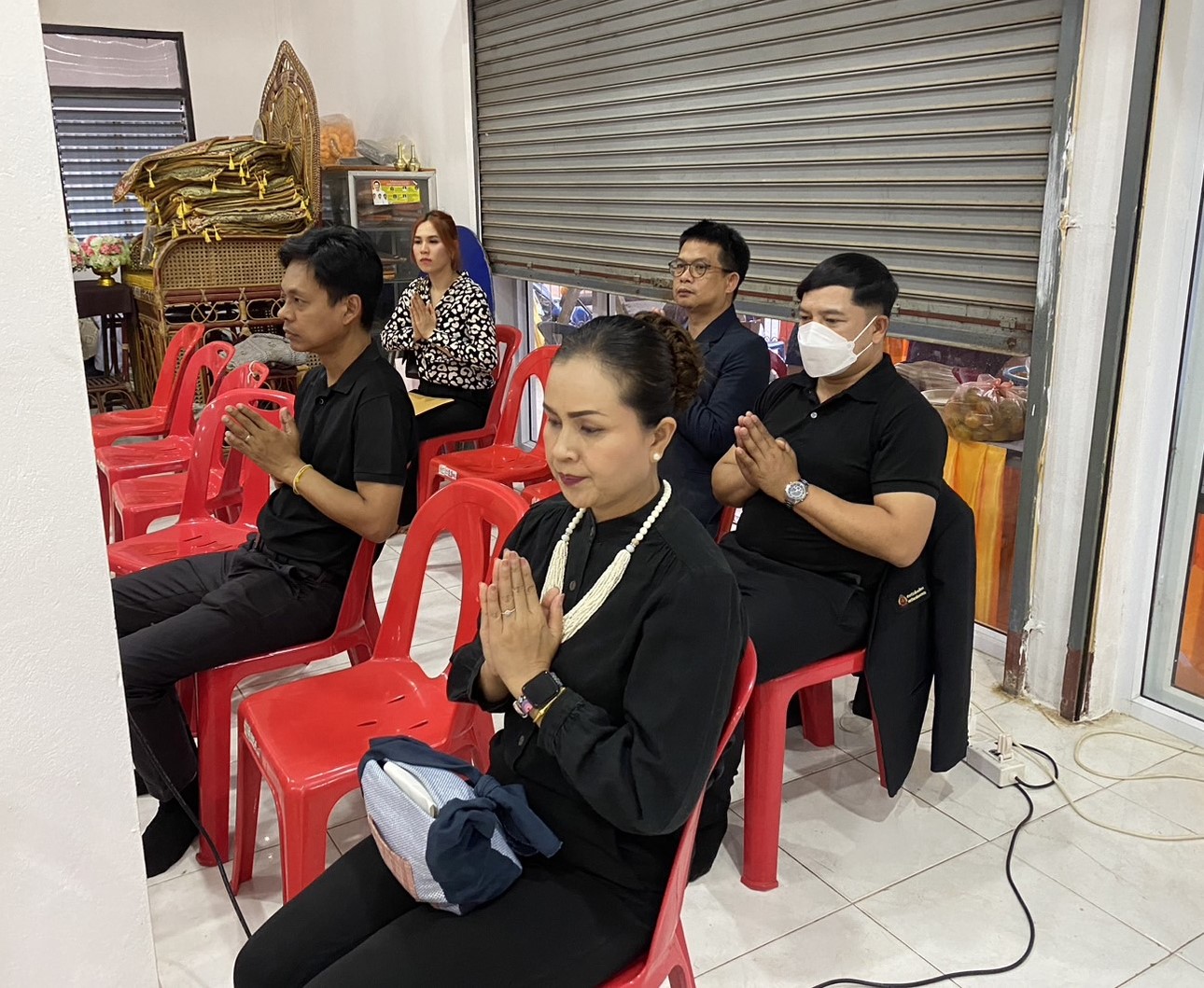 ม.นครพนม เป็นเจ้าภาพสวดพระอภิธรรมและประกอบพิธีฌาปนกิจศพ นางสาวณัฏฐ์นรี สุริยสิทธิ์