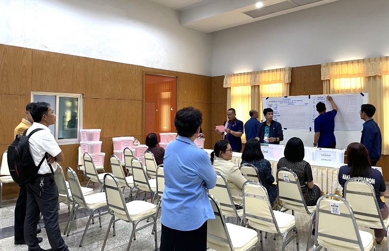 อาจารย์พีระพงษ์ ธีระเผ่าพงษ์ ได้รับการเลือกตั้งเป็น ประธานสภาคณาจารย์และข้าราชการ มหาวิทยาลัยนครพนม คนใหม่