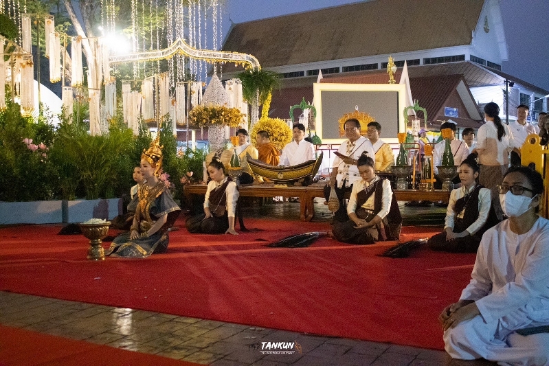 สาขาวิชาดนตรีศึกษา คณะครุศาสตร์ ร่วมกับ ชมรมศิลปวัฒนธรรมอุบลราชธานีวงโปงลางสังข์เงิน รังสรรค์ชุดการแสดงถวายส่งเสด็จพระบรมสารีริกธาตุ ณ จังหวัดอุบลราชธานี