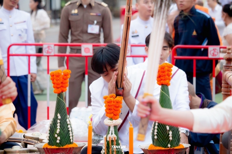 สาขาวิชาดนตรีศึกษา คณะครุศาสตร์ ร่วมกับ ชมรมศิลปวัฒนธรรมอุบลราชธานีวงโปงลางสังข์เงิน รังสรรค์ชุดการแสดงถวายส่งเสด็จพระบรมสารีริกธาตุ ณ จังหวัดอุบลราชธานี
