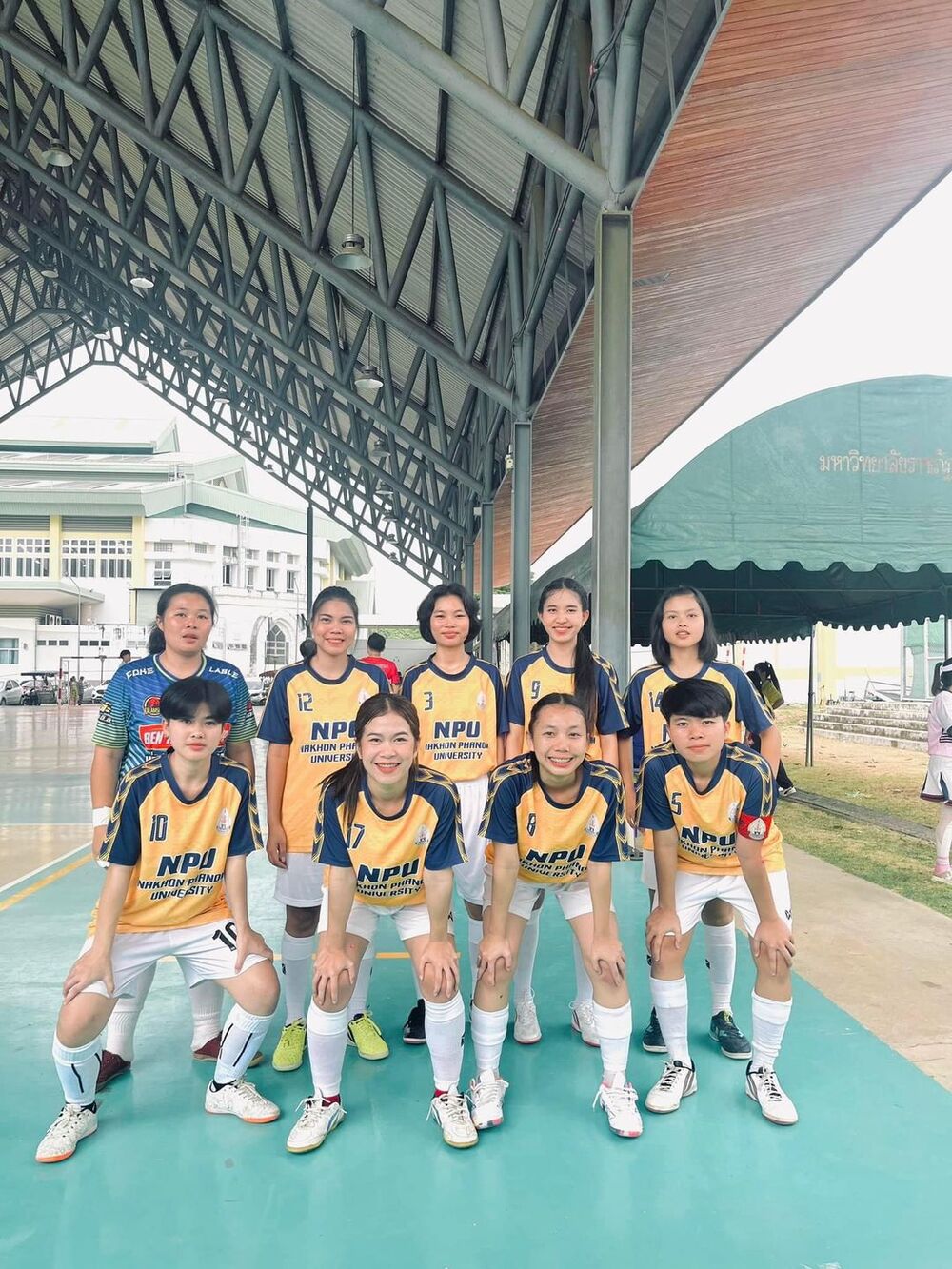 ทัพนักกีฬา ม.นครพนม ร่วมแข่งขันกีฬาประเพณีจตุรมิตร ครั้งที่ 21 ราชพฤกษ์เกมส์ พร้อมรับธงเจ้าภาพ จัดการแข่งขันครั้งที่ 22