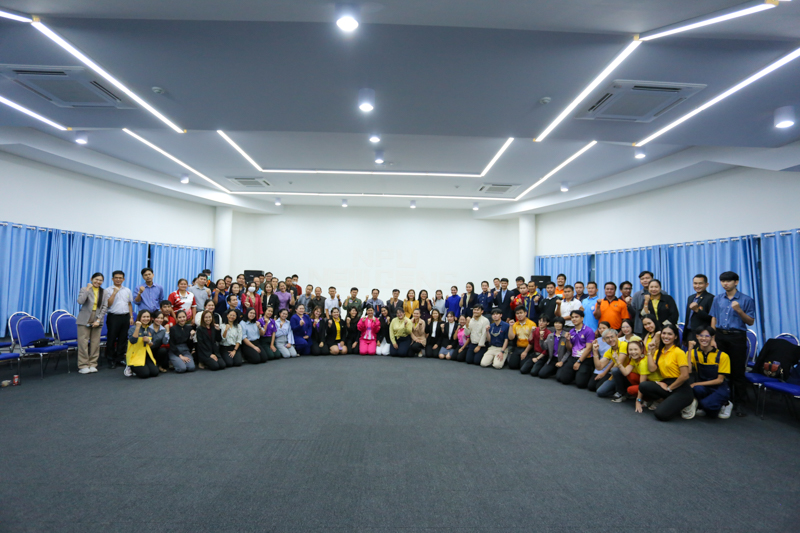 ม.นครพนม เปิดเวทีอธิการบดีพบผู้ปฏิบัติงานใหม่ เติมพลังบวก ปรับแนวคิดให้ทำงานอย่างมีความสุข