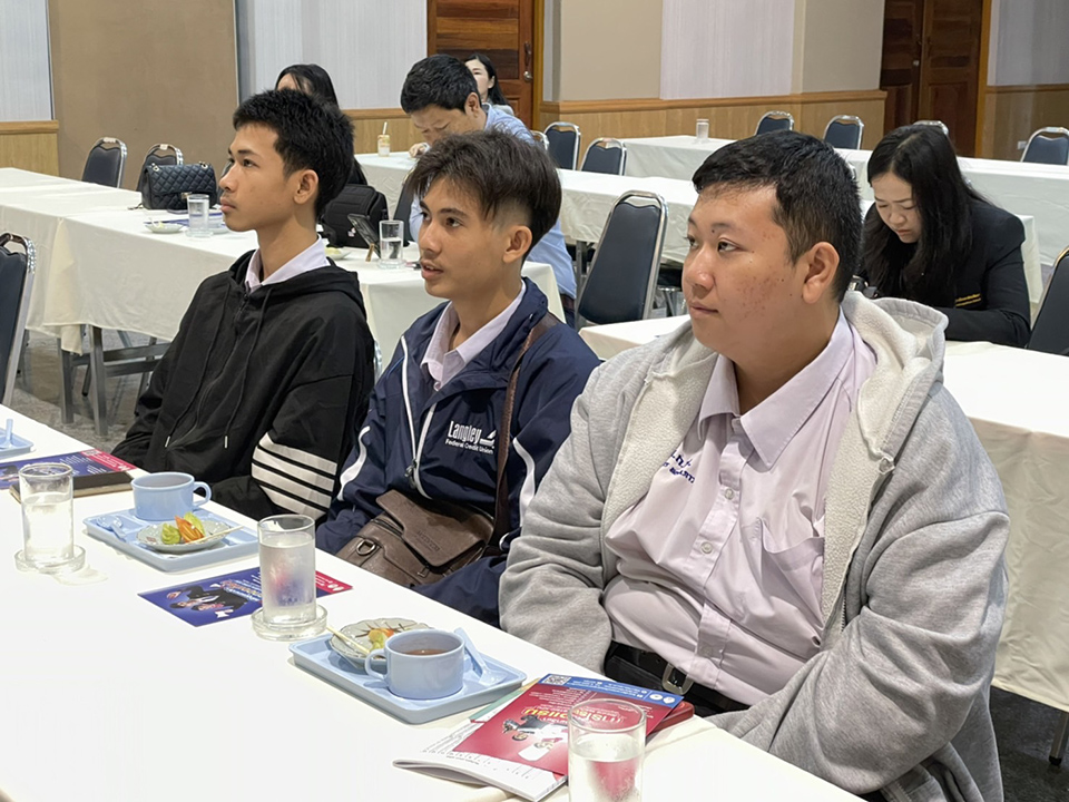 วิทยาลัยการท่องเที่ยวและอุตสาหกรรมบริการ ต้อนรับคณะจากโรงเรียนนาถ่อนพัฒนาอบรมเชิงปฏิบัติการในการประกอบอาหารและเครื่องดื่ม