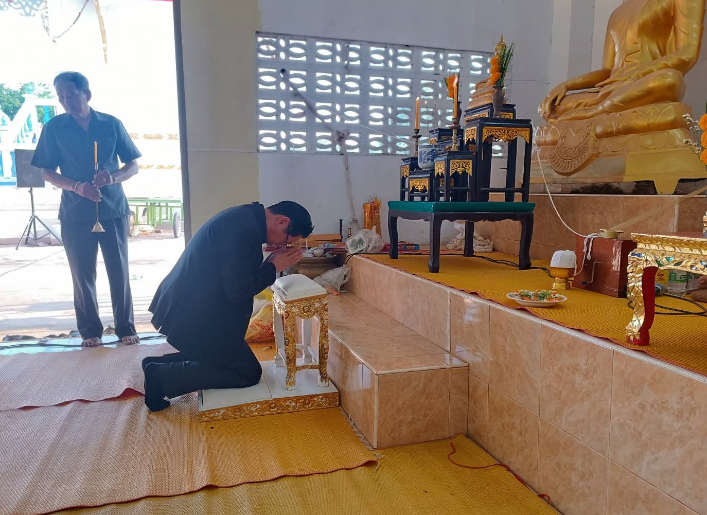 ม.นครพนม เป็นเจ้าภาพสวดพระอภิธรรม ดาบตำรวจดำรงค์ ภู่ระหงษ์