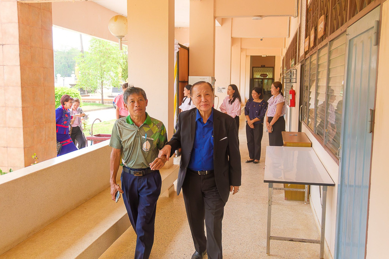 นายกสภา ม.นครพนม เข้าเยี่ยมคณะ/วิทยาลัย เพื่อให้ข้อเสนอแนะในการพัฒนามหาวิทยาลัยด้านต่างๆ