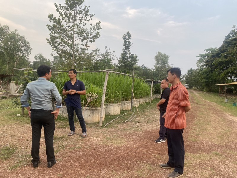 ม.นครพนม ประชุมหารือการจัดทำ solar cell รถไฟฟ้าและศูนย์ one stop service