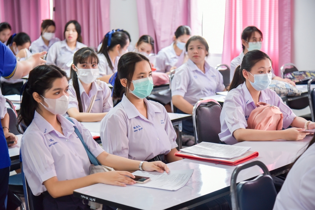 วพบ.นครพนม สอบสัมภาษณ์นักศึกษาระดับปริญญาตรี หลักสูตรพยาบาลศาสตรบัณฑิต ประเภทโควตา Quota (TCAS รอบที่ 2) ประจำปีการศึกษา 2567