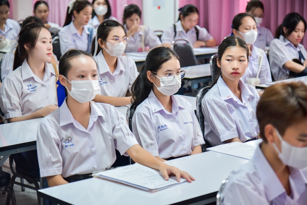 วพบ.นครพนม สอบสัมภาษณ์นักศึกษาระดับปริญญาตรี หลักสูตรพยาบาลศาสตรบัณฑิต ประเภทโควตา Quota (TCAS รอบที่ 2) ประจำปีการศึกษา 2567