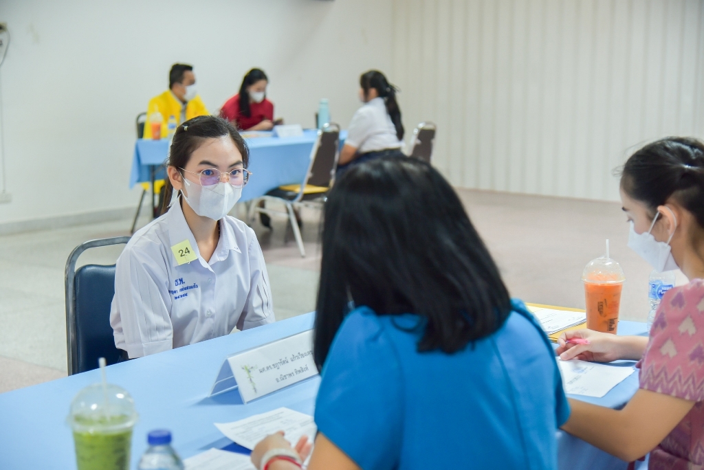 วพบ.นครพนม สอบสัมภาษณ์นักศึกษาระดับปริญญาตรี หลักสูตรพยาบาลศาสตรบัณฑิต ประเภทโควตา Quota (TCAS รอบที่ 2) ประจำปีการศึกษา 2567