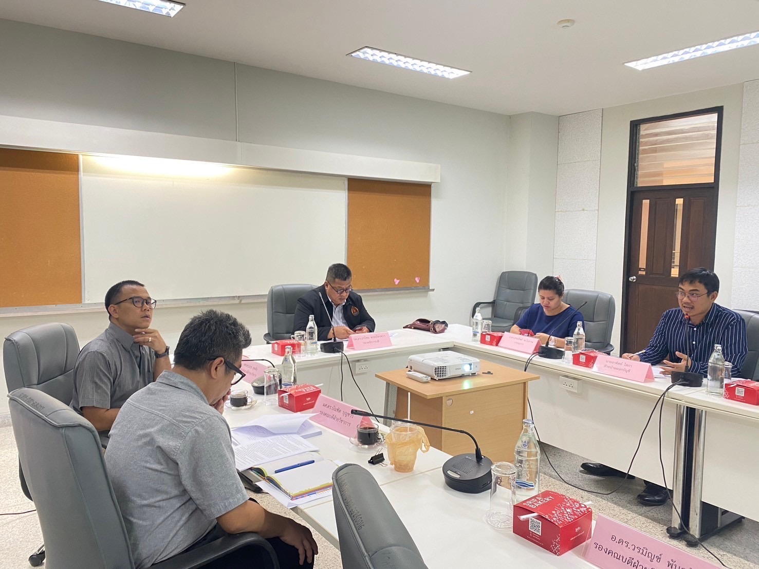 กองคลังและพัสดุ ลงพื้นที่หน่วยงานภายใน ม.นครพนม เข้าตรวจสอบและปรับปรุงข้อมูลครุภัณฑ์ของมหาวิทยาลัยนครพนม