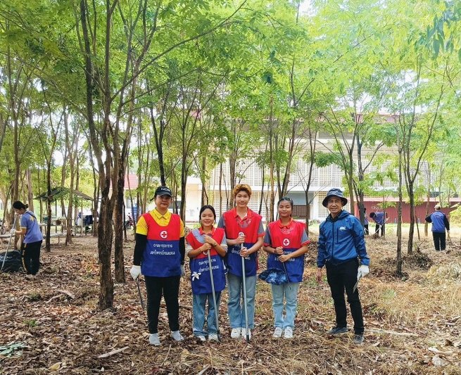 ม.นครพนม จัดกิจกรรมปรับภูมิทัศน์พัฒนามหาวิทยาลัย เฉลิมพระเกียรติพระบาทสมเด็จพระเจ้าอยู่หัว เนื่องในโอกาสพระราชพิธีมหามงคลเฉลิมพระชนมพรรษา 6 รอบ